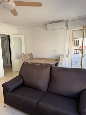 2 soveværelse Lejlighed til leje i Torrevieja - € 900 (Ref: 9451598)