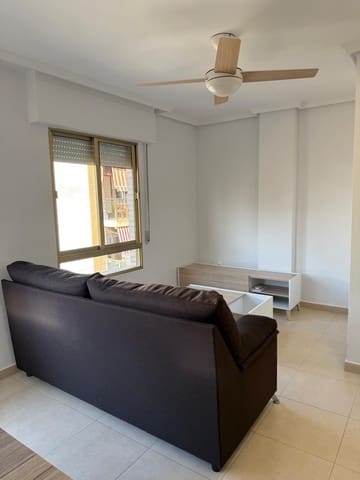 2 soveværelse Lejlighed til leje i Torrevieja - € 900 (Ref: 9451598)