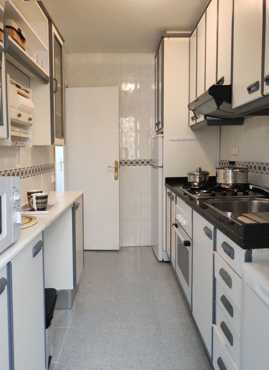 3 makuuhuone Asunto vuokrattavana paikassa Torrevieja - 950 € (Ref: 9451600)