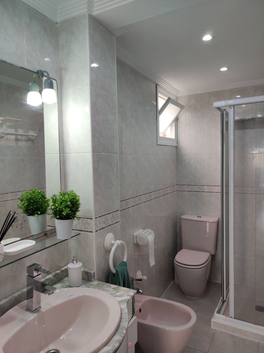 3 makuuhuone Asunto vuokrattavana paikassa Torrevieja - 950 € (Ref: 9451600)