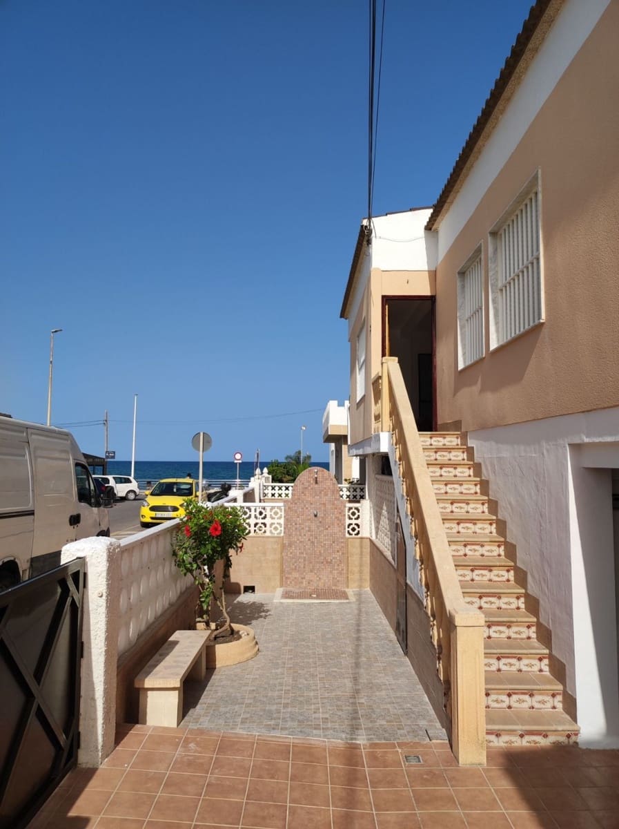 3 makuuhuone Asunto vuokrattavana paikassa Torrevieja - 950 € (Ref: 9451600)