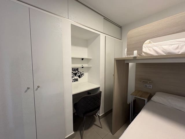 1 makuuhuone Huoneisto vuokrattavana paikassa Dehesa de Campoamor, Orihuela - 750 € (Ref: 9451601)