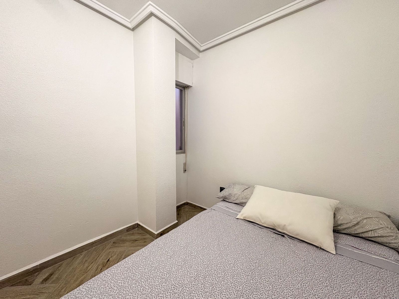 3 quarto Penthouse para arrendar em Torrevieja - 1 000 € (Ref: 9455832)