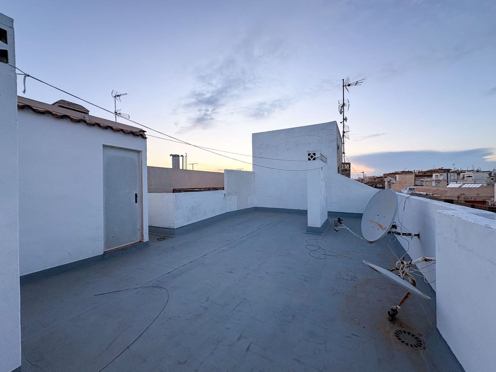 3 quarto Penthouse para arrendar em Torrevieja - 1 000 € (Ref: 9455832)