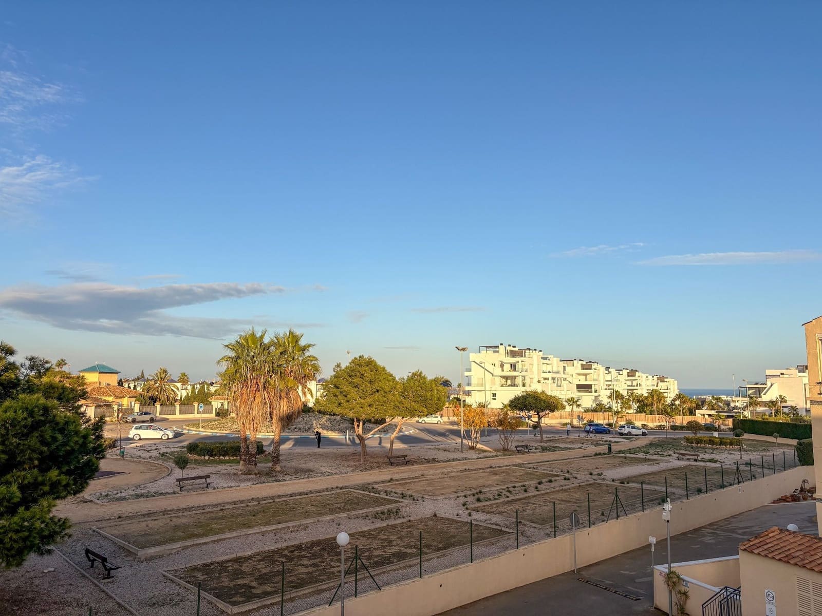 2 quarto Penthouse para arrendar em Orihuela Costa com piscina - 950 € (Ref: 9455833)