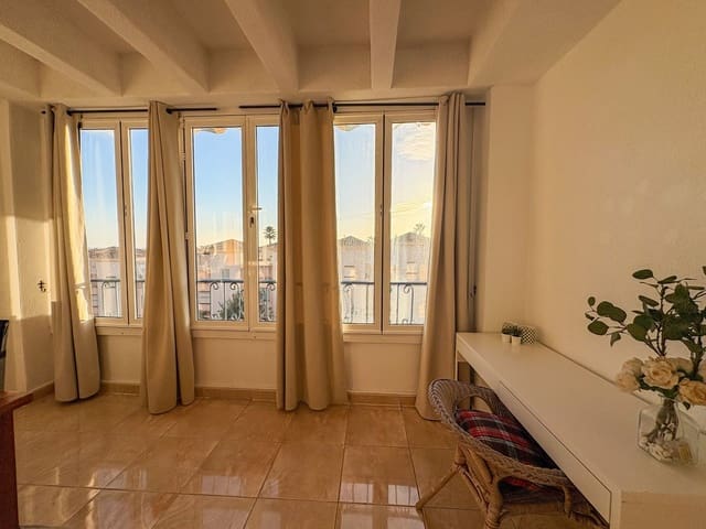 2 soverom Penthouse til leie i Orihuela Costa, Orihuela med svømmebasseng - € 950 (Ref: 9455833)