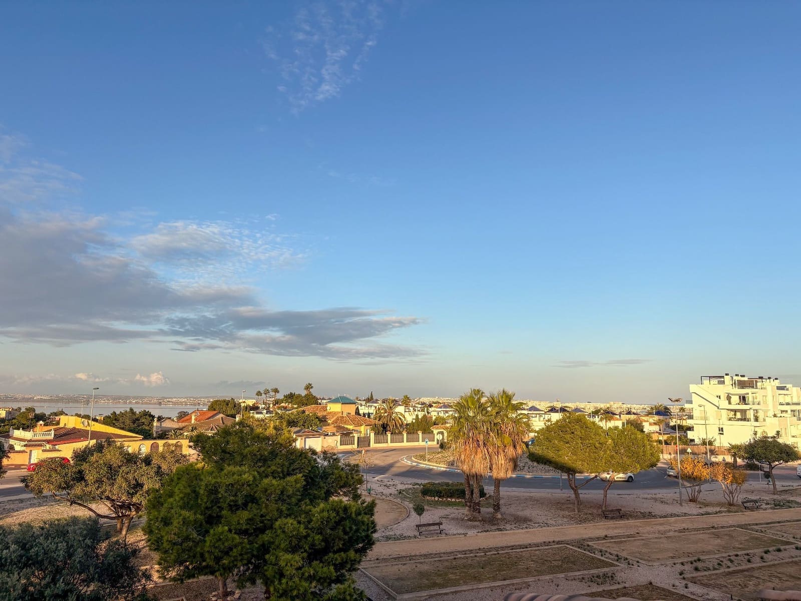 2 quarto Penthouse para arrendar em Orihuela Costa com piscina - 950 € (Ref: 9455833)