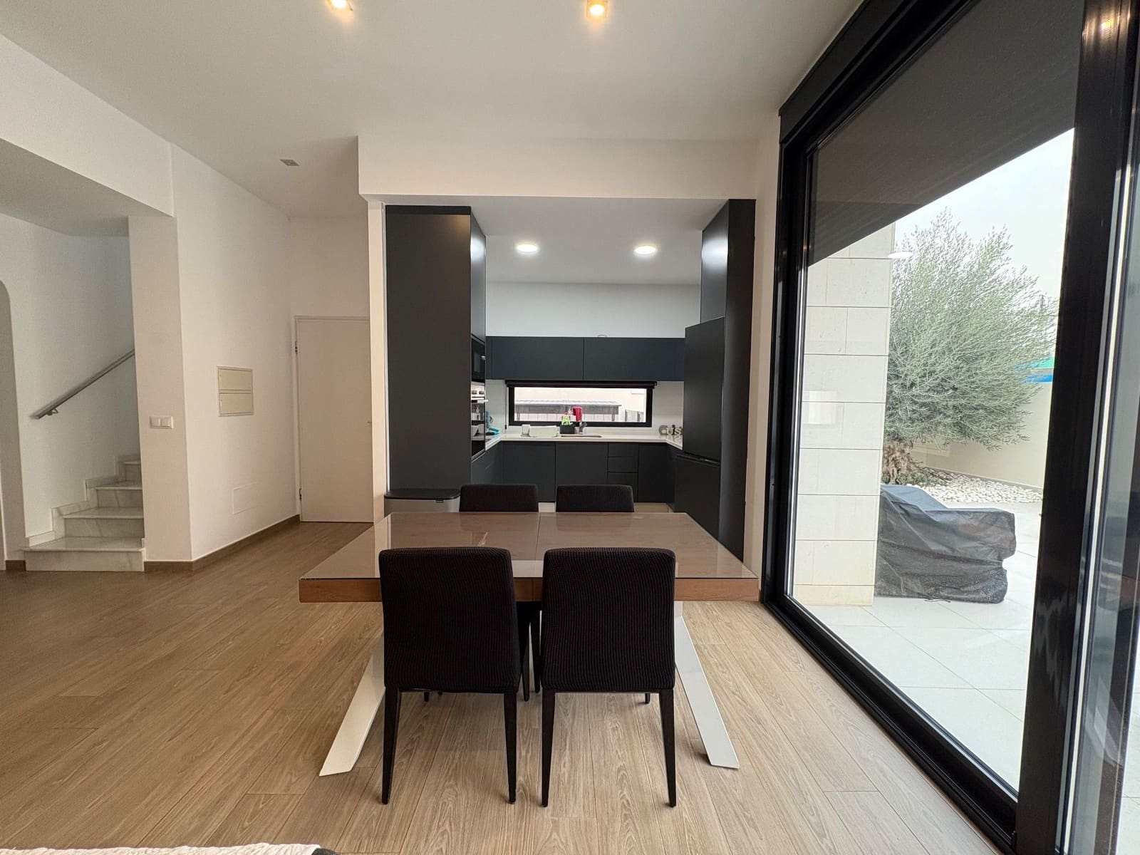 Villa/Maison de 4 chambres à louer à Pilar de la Horadada avec piscine garage - 2 350 € (Ref: 9455835)