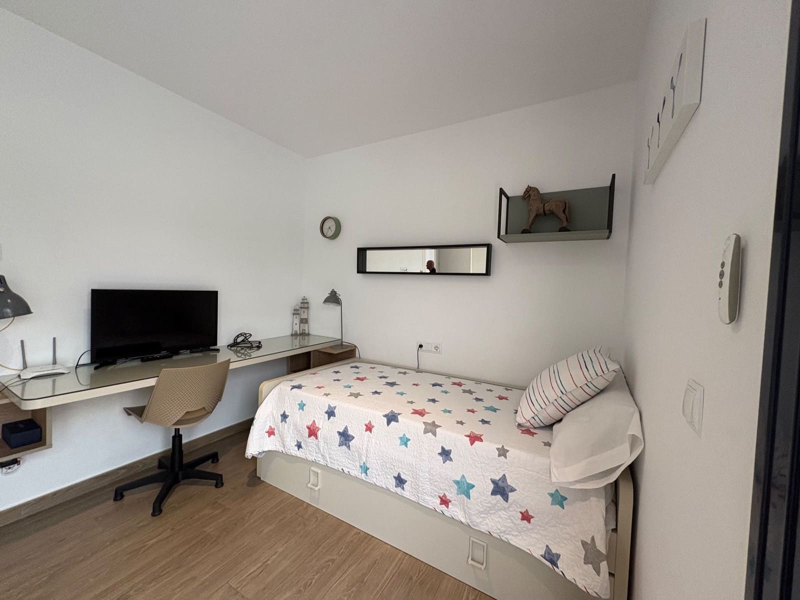 Villa/Maison de 4 chambres à louer à Pilar de la Horadada avec piscine garage - 2 350 € (Ref: 9455835)