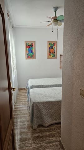 2 quarto Apartamento para arrendar em Guardamar del Segura - 800 € (Ref: 9465157)