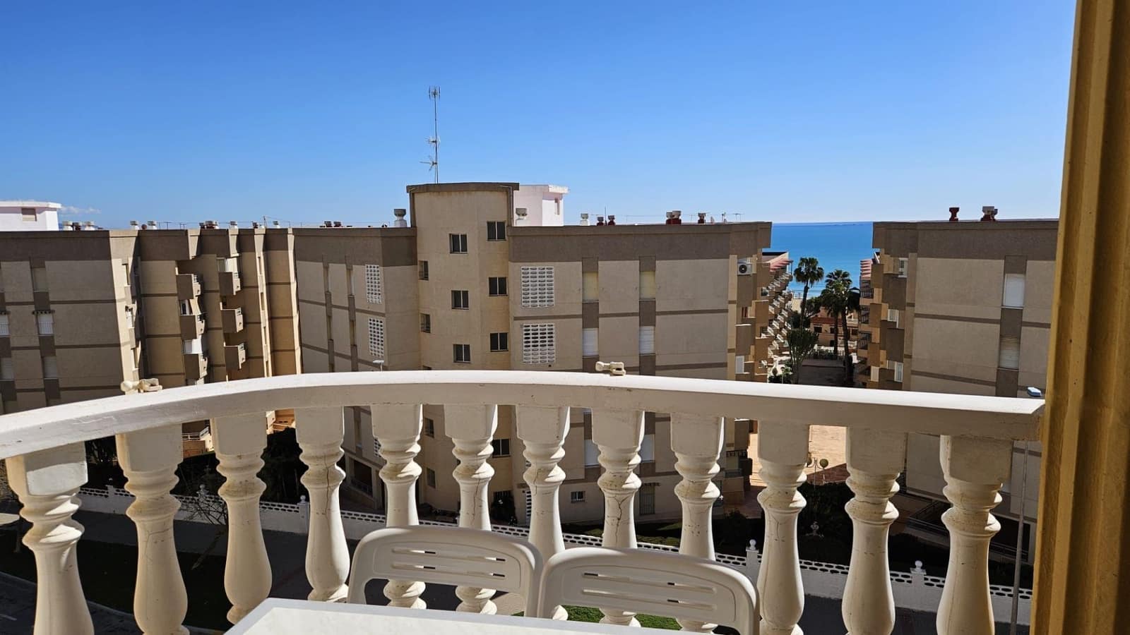 2 quarto Apartamento para arrendar em Guardamar del Segura - 800 € (Ref: 9465157)