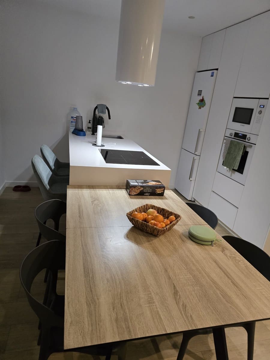 3 quarto Apartamento para arrendar em Guardamar del Segura com piscina - 1 200 € (Ref: 9465158)