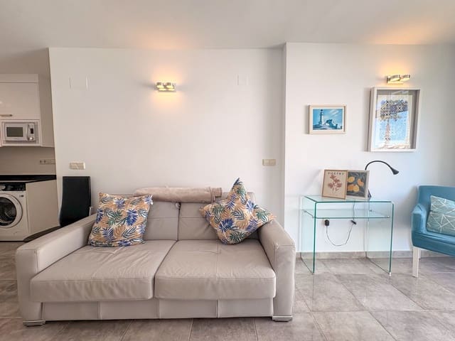 1 quarto Apartamento para arrendar em Torrevieja com piscina garagem - 750 € (Ref: 9468099)