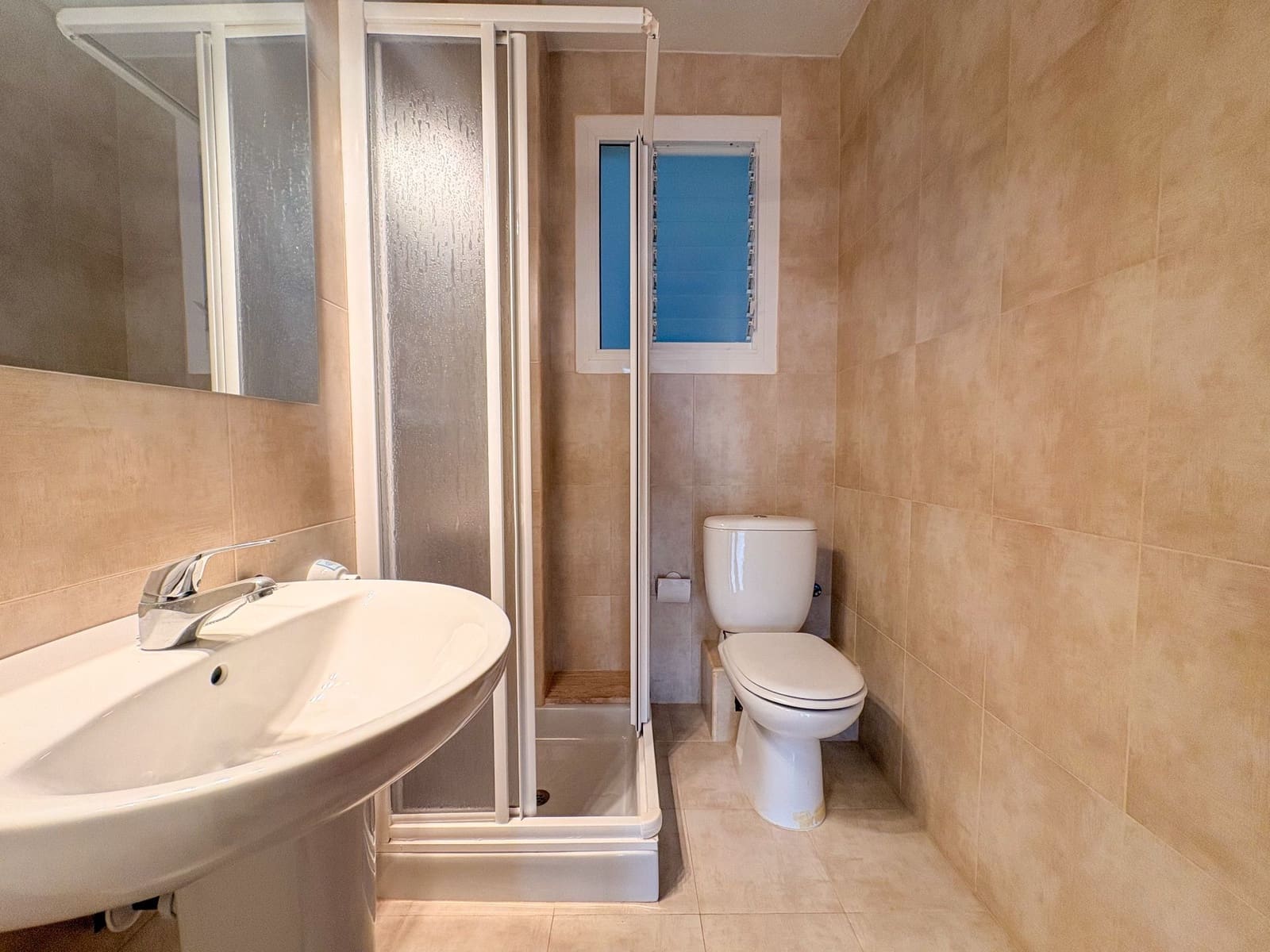 3 bedroom Flat for rent in Torrevieja - € 1,350 (Ref: 9480922)