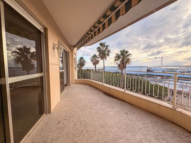 3 makuuhuone Asunto vuokrattavana paikassa Torrevieja - 1 350 € (Ref: 9480922)