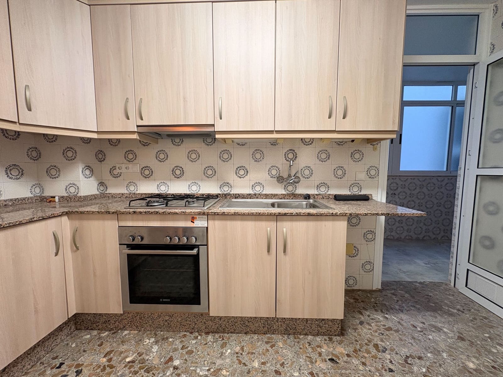 3 bedroom Flat for rent in Torrevieja - € 1,350 (Ref: 9480922)