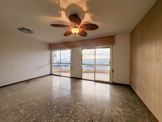 3 makuuhuone Asunto vuokrattavana paikassa Torrevieja - 1 350 € (Ref: 9480922)