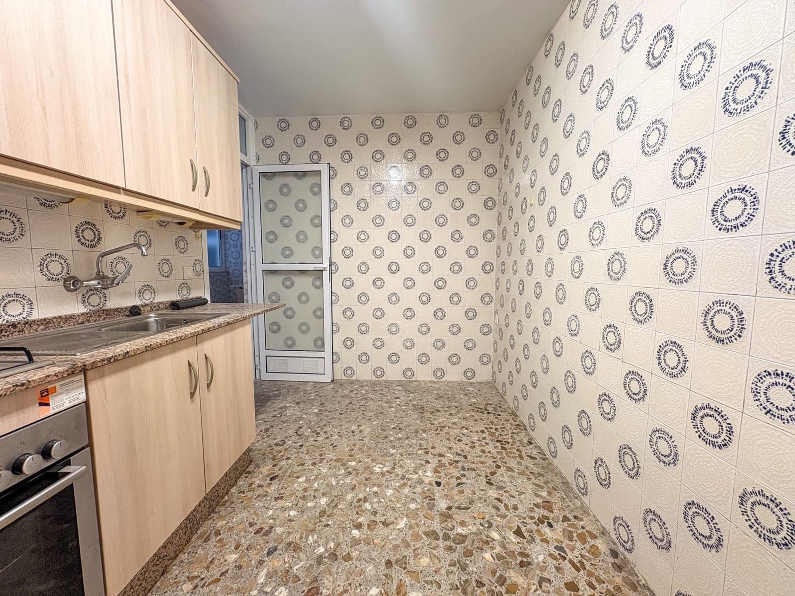 3 bedroom Flat for rent in Torrevieja - € 1,350 (Ref: 9480922)