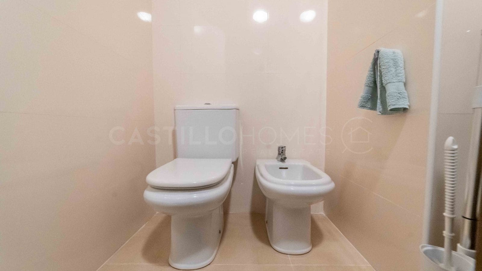 2 bedroom Penthouse for rent in Torre de la Horadada - € 980 (Ref: 9481765)