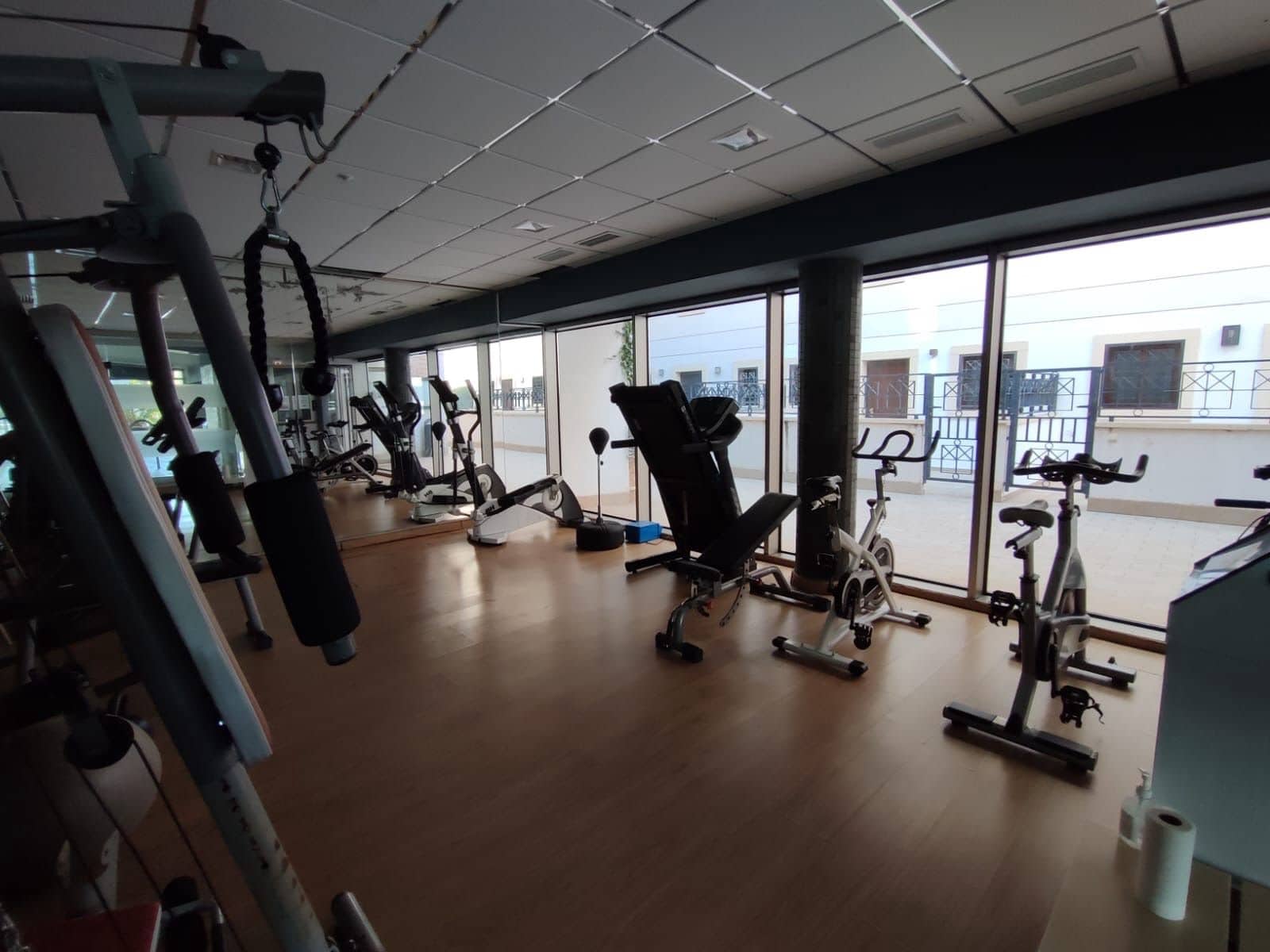 3 makuuhuone Kattohuoneisto vuokrattavana paikassa Guardamar del Segura mukana uima-altaan 
autotalli - 2 000 € (Ref: 9485138)