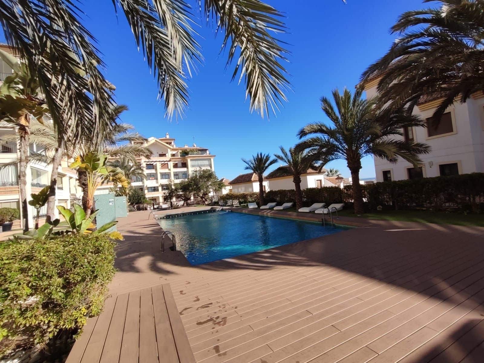 3 makuuhuone Kattohuoneisto vuokrattavana paikassa Guardamar del Segura mukana uima-altaan 
autotalli - 2 000 € (Ref: 9485138)