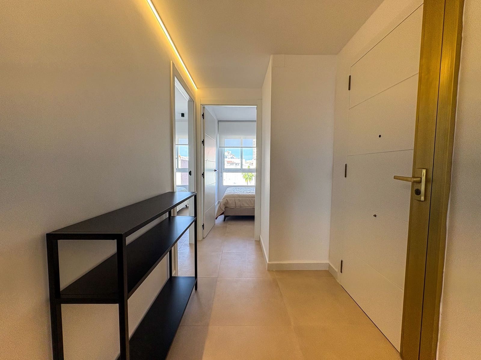 3 makuuhuone Kattohuoneisto vuokrattavana paikassa Torrevieja mukana 
autotalli - 2 000 € (Ref: 9485139)