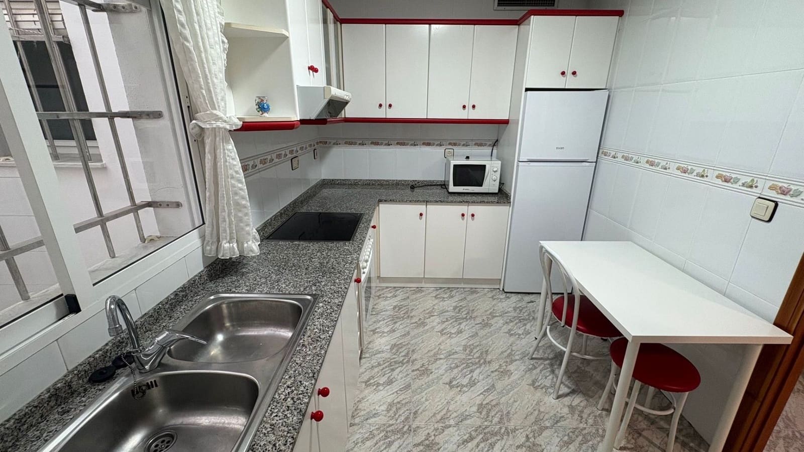 2 bedroom Flat for rent in San Pedro del Pinatar with garage - € 750 (Ref: 9485140)