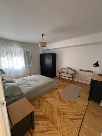 Appartement de 3 chambres à louer à Santander - 1 200 € (Ref: 9488180)