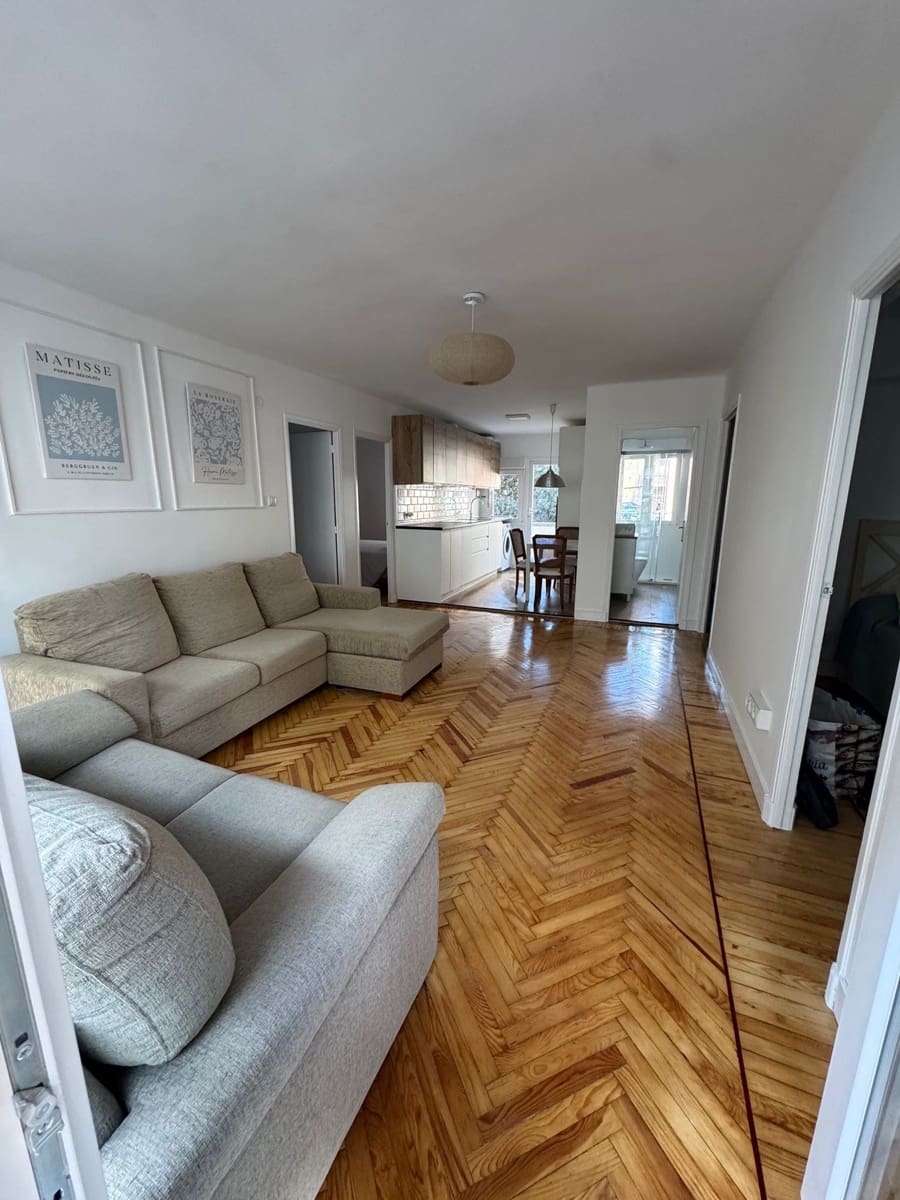 Appartement de 3 chambres à louer à Santander - 1 200 € (Ref: 9488180)