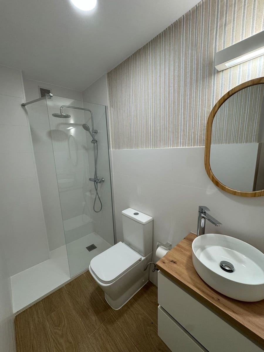 Appartement de 3 chambres à louer à Santander - 1 200 € (Ref: 9488180)