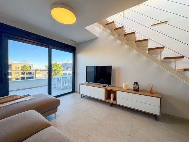 2 quarto Penthouse para arrendar em Orihuela Costa, Orihuela com piscina garagem - 2 000 € (Ref: 9488181)