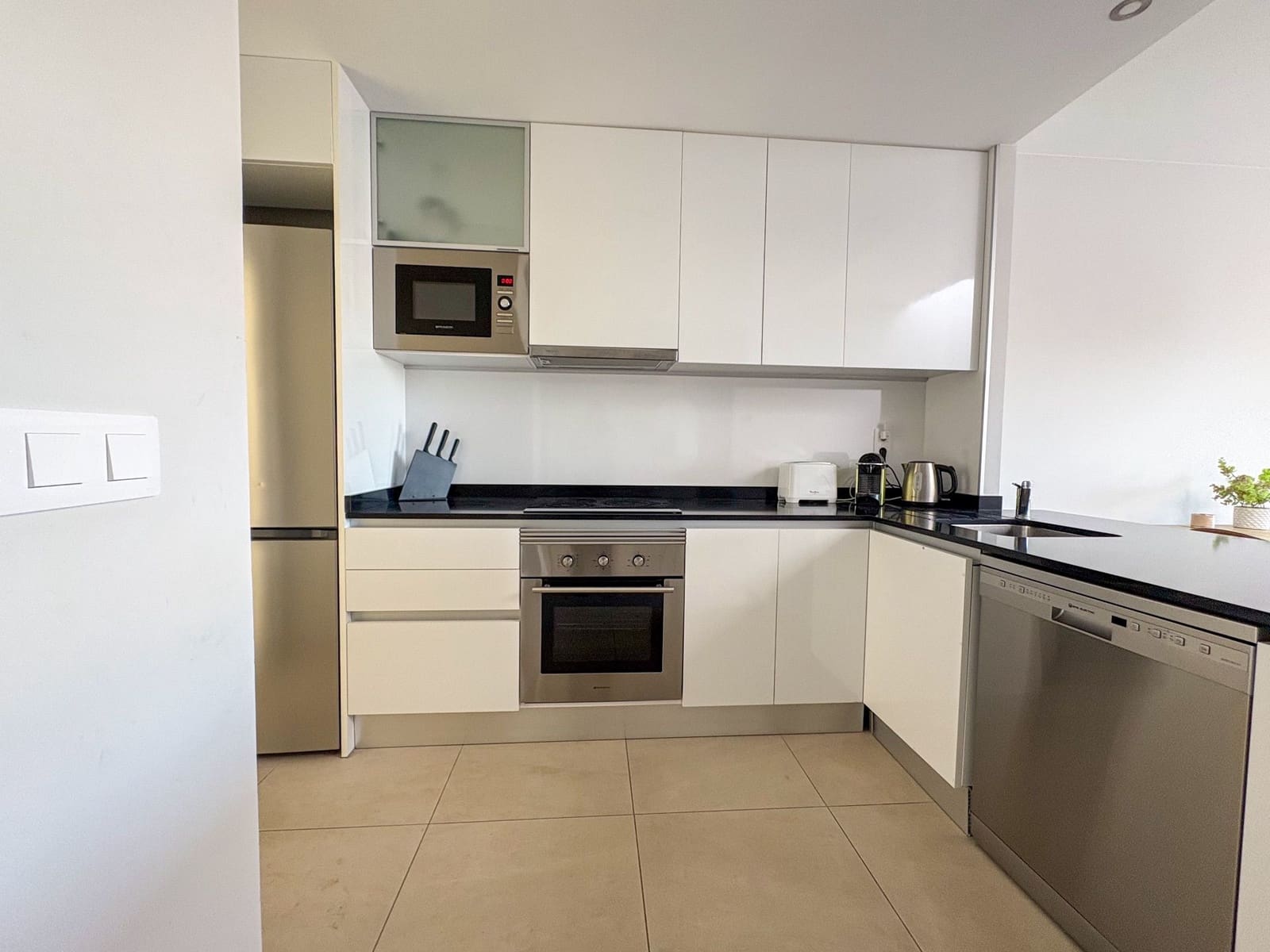 Ático de 2 habitaciones en Orihuela Costa en alquiler con piscina garaje - 2.000 € (Ref: 9488181)