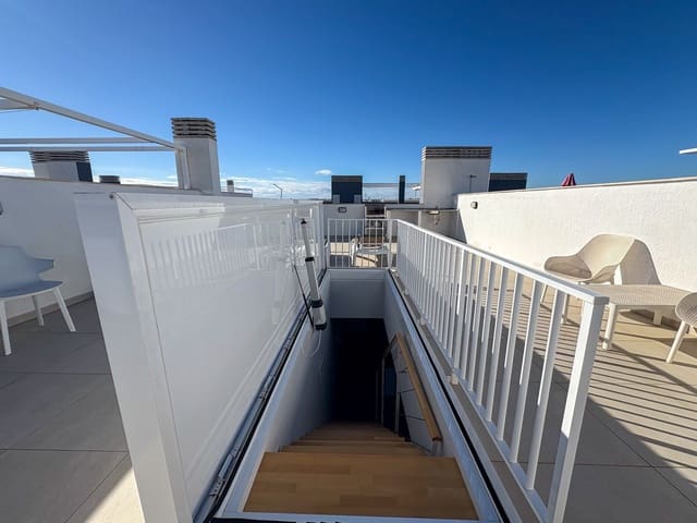 2 quarto Penthouse para arrendar em Orihuela Costa, Orihuela com piscina garagem - 2 000 € (Ref: 9488181)