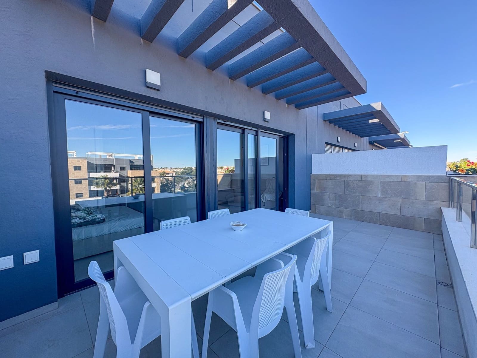 Ático de 2 habitaciones en Orihuela Costa en alquiler con piscina garaje - 2.000 € (Ref: 9488181)