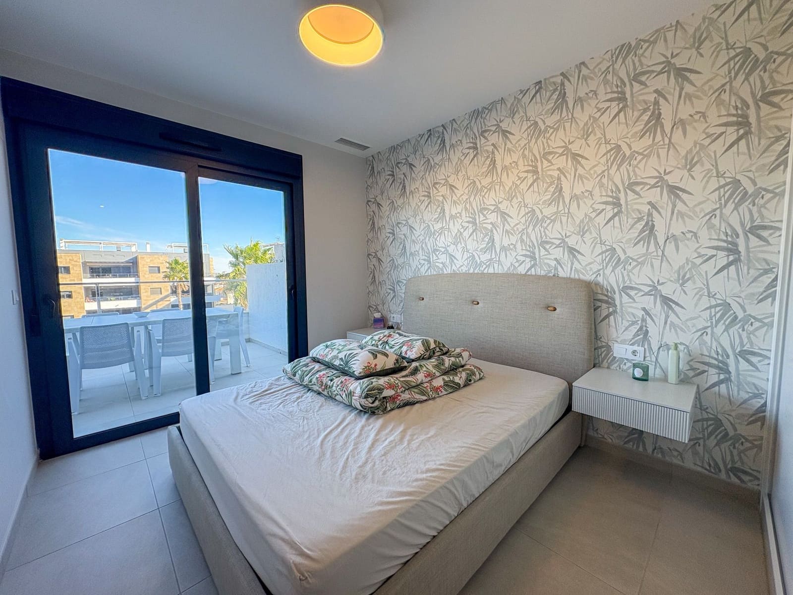 Ático de 2 habitaciones en Orihuela Costa en alquiler con piscina garaje - 2.000 € (Ref: 9488181)