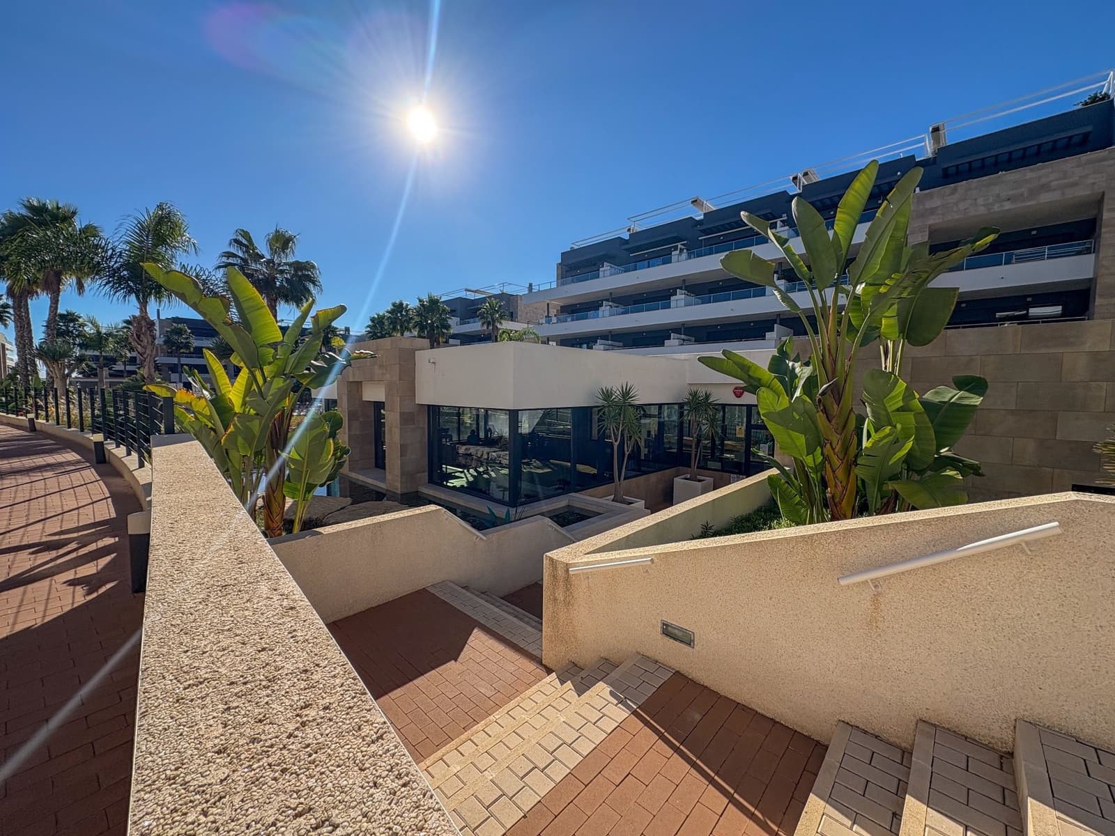 Ático de 2 habitaciones en Orihuela Costa en alquiler con piscina garaje - 2.000 € (Ref: 9488181)