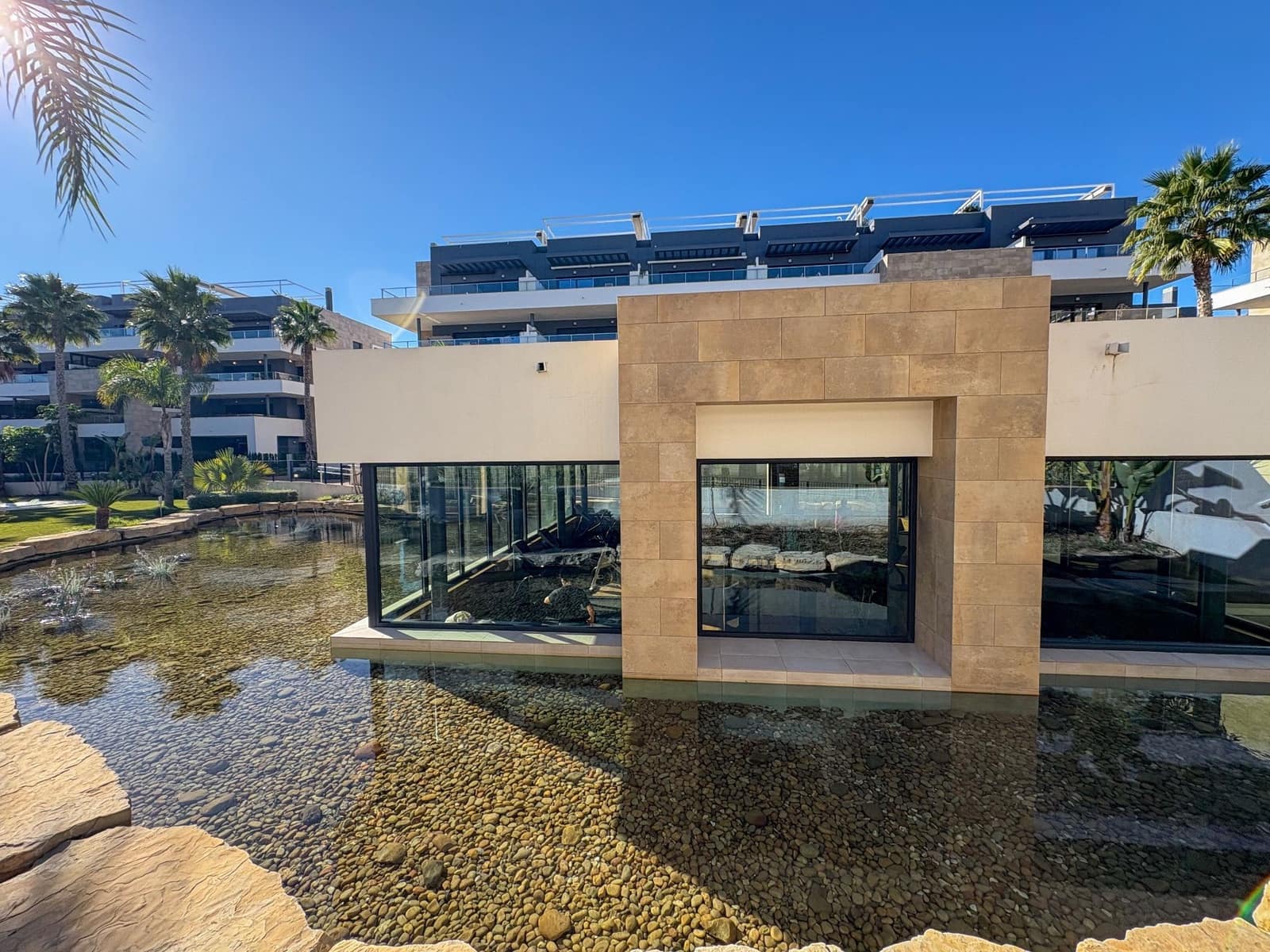 Ático de 2 habitaciones en Orihuela Costa en alquiler con piscina garaje - 2.000 € (Ref: 9488181)