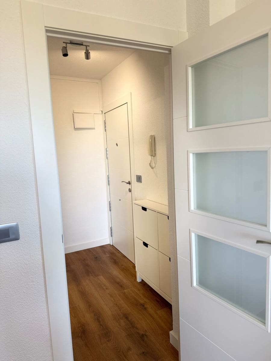 2 quarto Apartamento para arrendar em Torrevieja com piscina garagem - 1 000 € (Ref: 9494262)