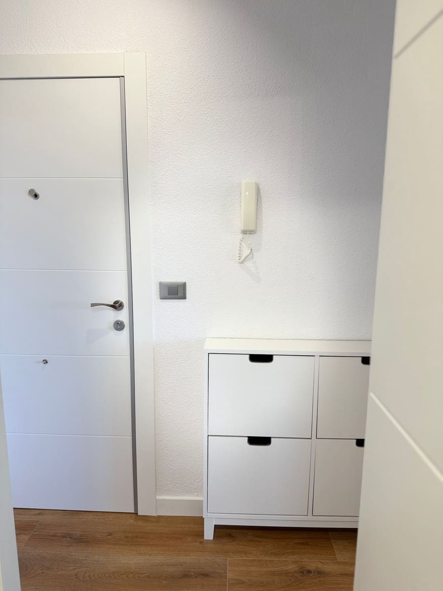 2 quarto Apartamento para arrendar em Torrevieja com piscina garagem - 1 000 € (Ref: 9494262)