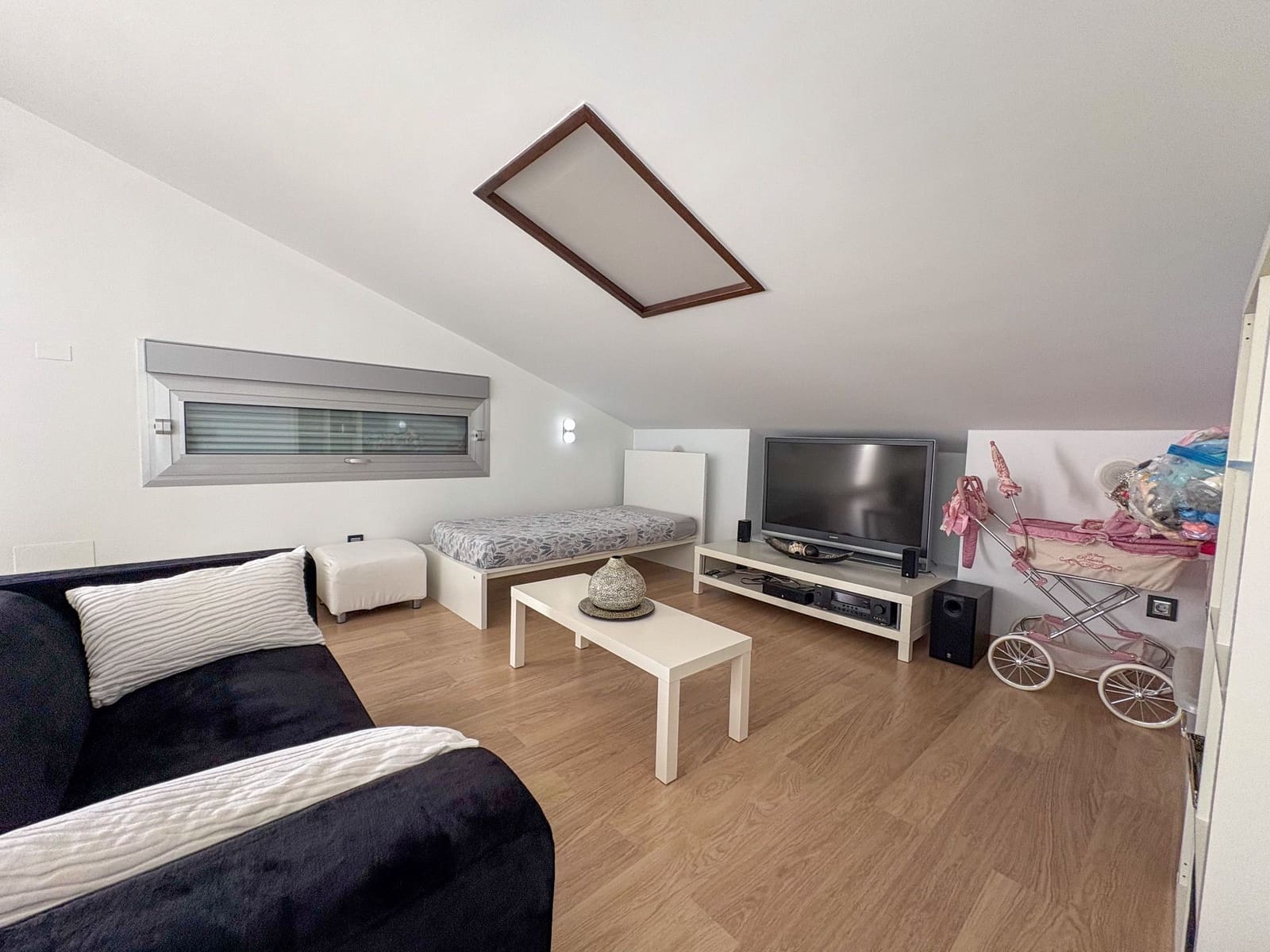 4 makuuhuone Omakotitalo myytävänä paikassa Pilar de la Horadada mukana 
autotalli - 325 000 € (Ref: 9494263)