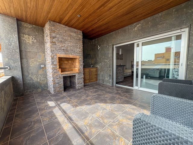 4 makuuhuone Omakotitalo myytävänä paikassa Pilar de la Horadada mukana 
autotalli - 325 000 € (Ref: 9494263)