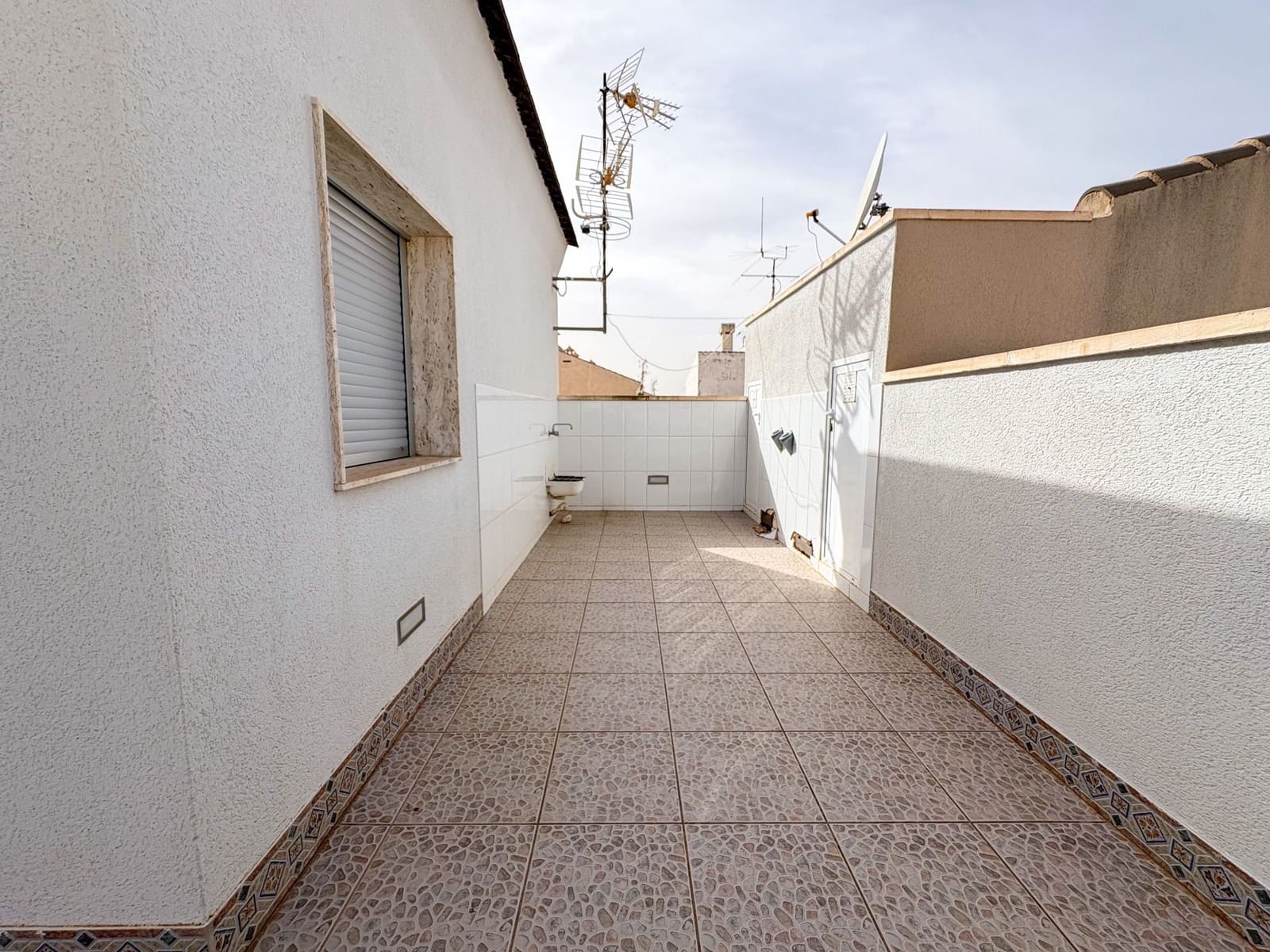 4 makuuhuone Omakotitalo myytävänä paikassa Pilar de la Horadada mukana 
autotalli - 325 000 € (Ref: 9494263)