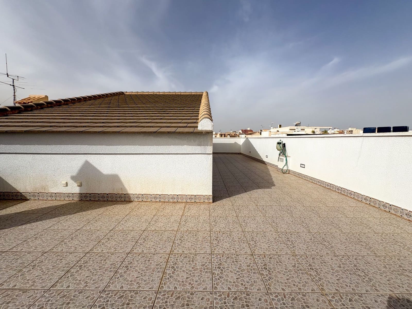 4 makuuhuone Omakotitalo myytävänä paikassa Pilar de la Horadada mukana 
autotalli - 325 000 € (Ref: 9494263)