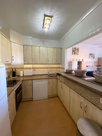 2 soverom Penthouse til leie i San Fulgencio med svømmebasseng garasje - € 900 (Ref: 9496803)