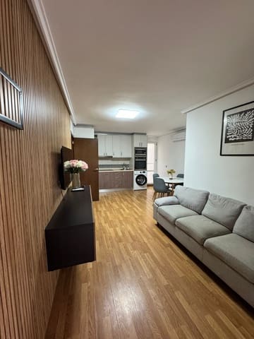 2 slaapkamer Bungalow te huur in Torrevieja met zwembad - € 1.000 (Ref: 9503823)