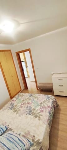 1 soverom Leilighet til leie i Torrevieja med svømmebasseng garasje - € 750 (Ref: 9508265)