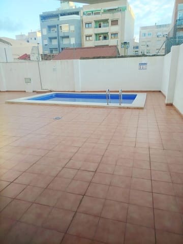 1 soverom Leilighet til leie i Torrevieja med svømmebasseng garasje - € 750 (Ref: 9508265)