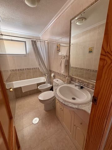 2 sypialnia Mieszkanie do wynajęcia w Torrevieja z basenem garażem - 800 € (Ref: 9508266)