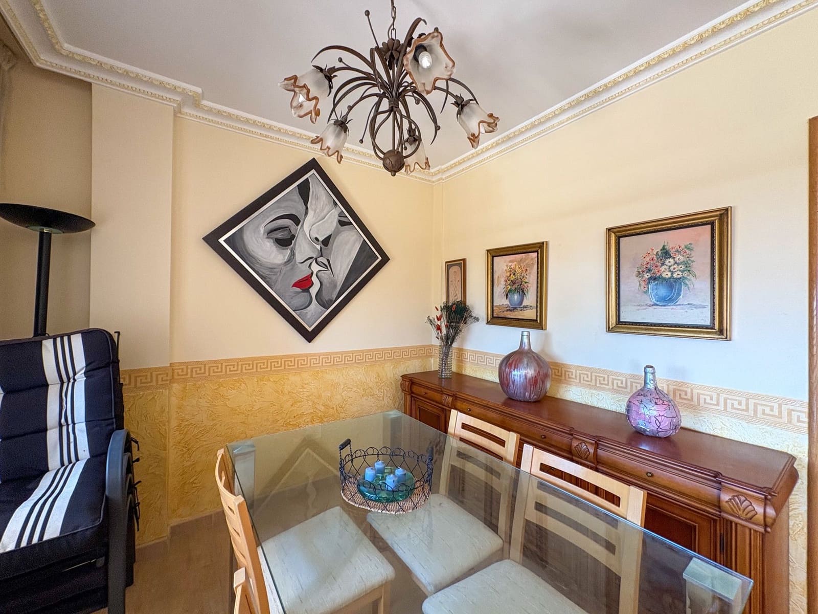 4 bedroom Semi-detached Villa for rent in Torrevieja with pool - € 1,300 (Ref: 9512005)