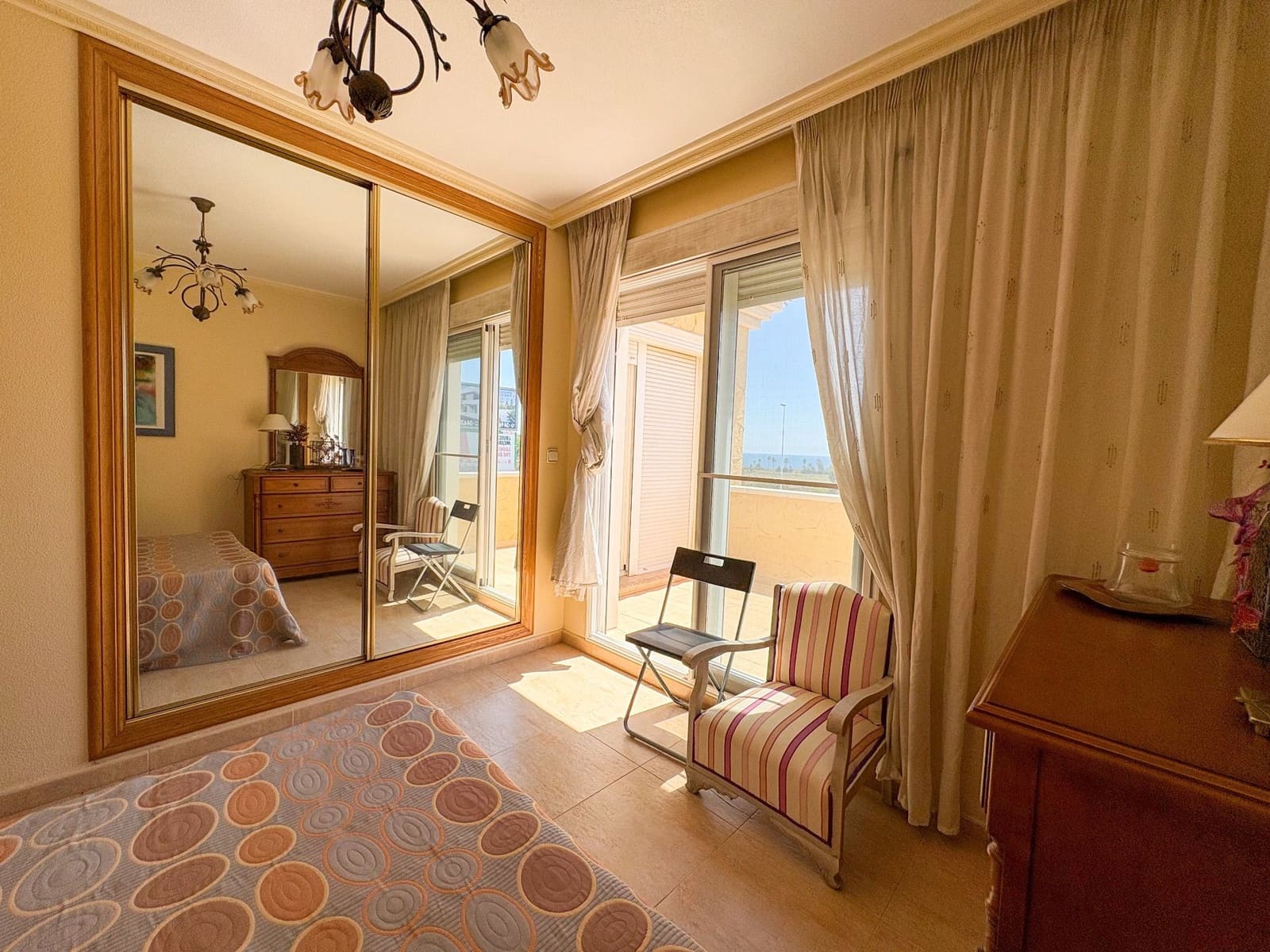 4 bedroom Semi-detached Villa for rent in Torrevieja with pool - € 1,300 (Ref: 9512005)